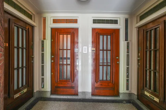 listing-110d4381-6ea1-4264-9f52-cb8a76f22d4f-279132888.jpg